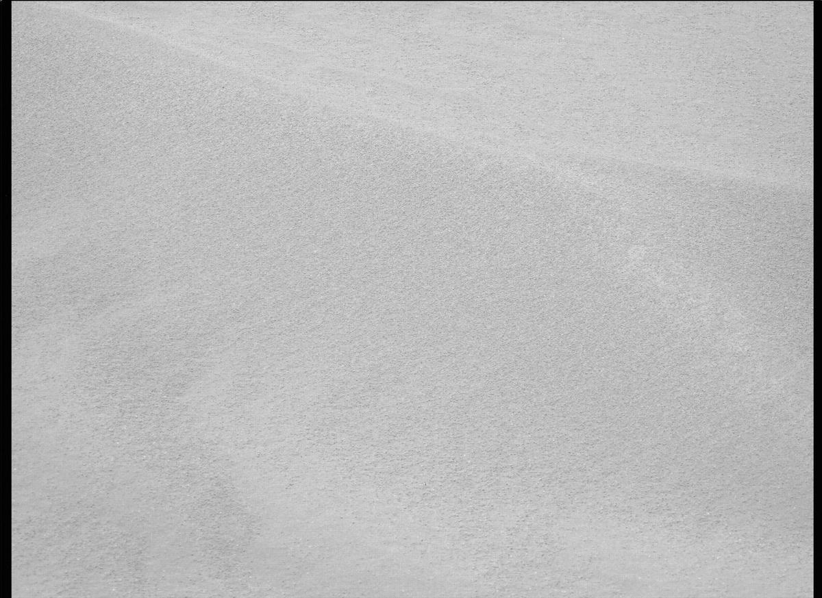 This image was taken by MCZ_LEFT onboard NASA's Mars rover Perseverance on Sol 214