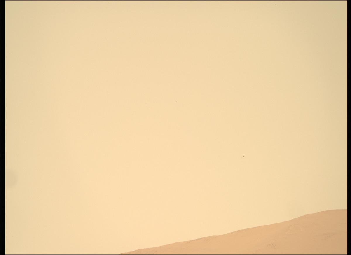 This image was taken by MCZ_RIGHT onboard NASA's Mars rover Perseverance on Sol 214