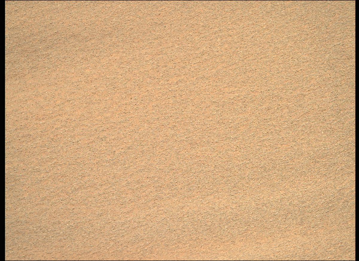 This image was taken by MCZ_RIGHT onboard NASA's Mars rover Perseverance on Sol 214