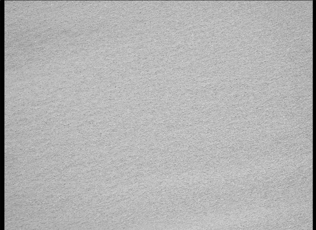 This image was taken by MCZ_RIGHT onboard NASA's Mars rover Perseverance on Sol 214