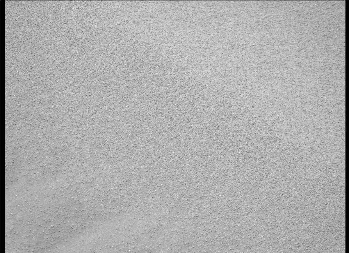 This image was taken by MCZ_RIGHT onboard NASA's Mars rover Perseverance on Sol 214