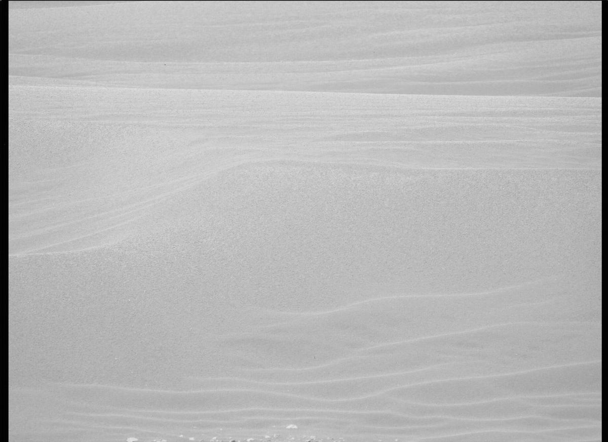 This image was taken by MCZ_LEFT onboard NASA's Mars rover Perseverance on Sol 215