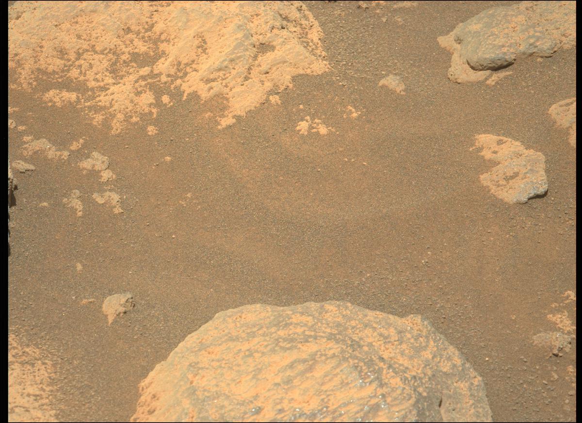 This image was taken by MCZ_LEFT onboard NASA's Mars rover Perseverance on Sol 237