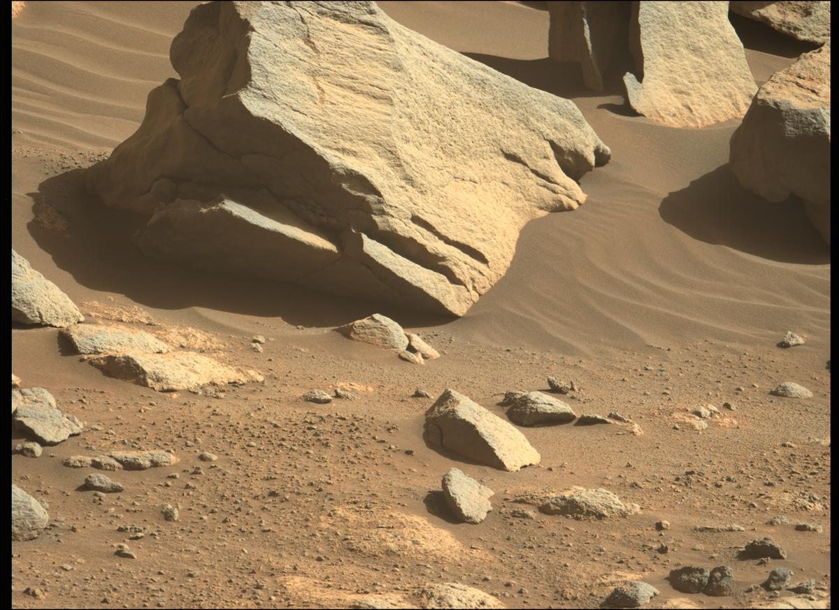 This image was taken by MCZ_LEFT onboard NASA's Mars rover Perseverance on Sol 240