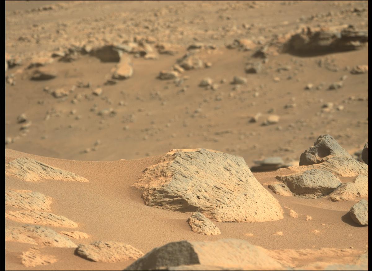 This image was taken by MCZ_LEFT onboard NASA's Mars rover Perseverance on Sol 240