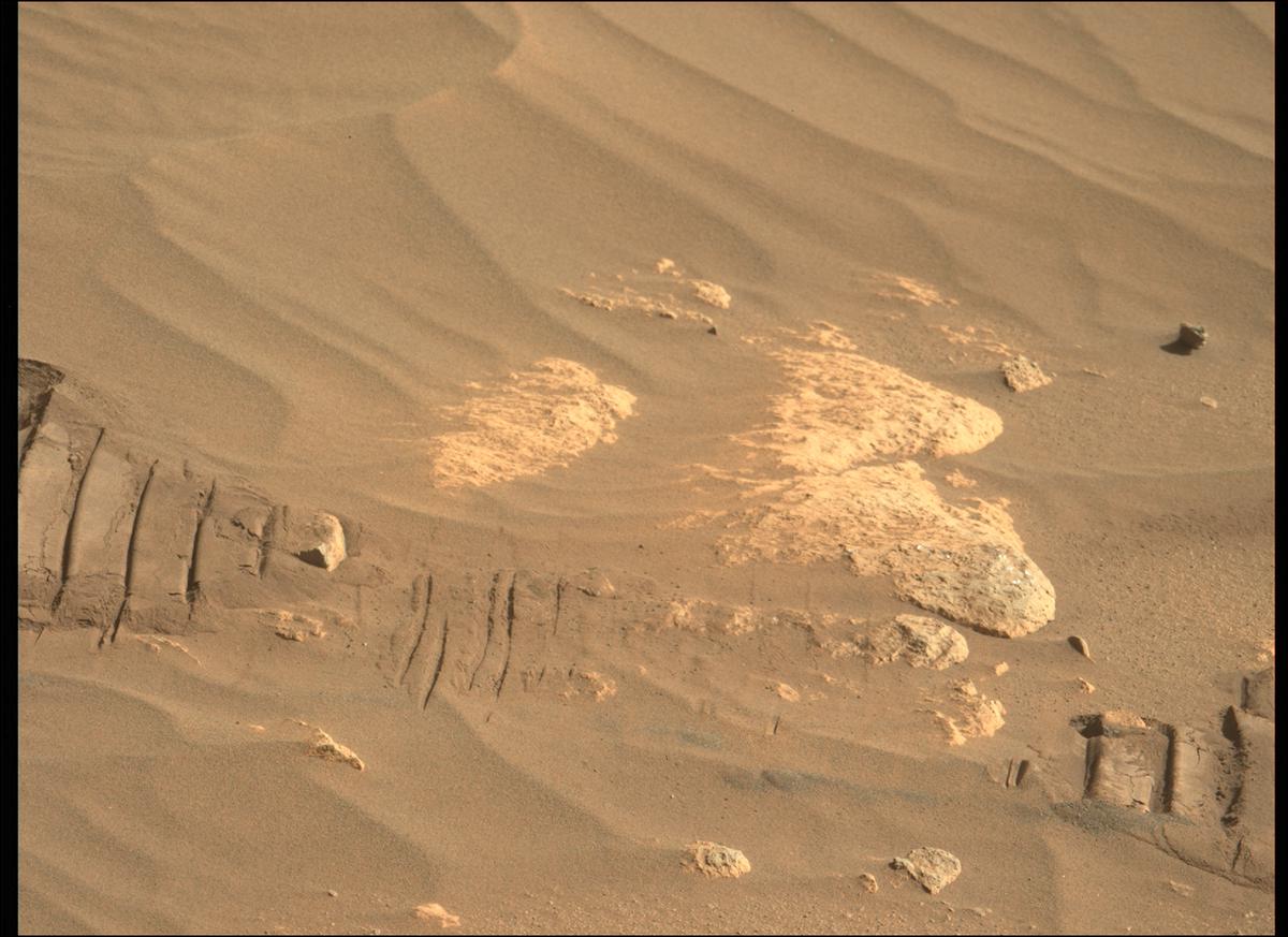 This image was taken by MCZ_LEFT onboard NASA's Mars rover Perseverance on Sol 240