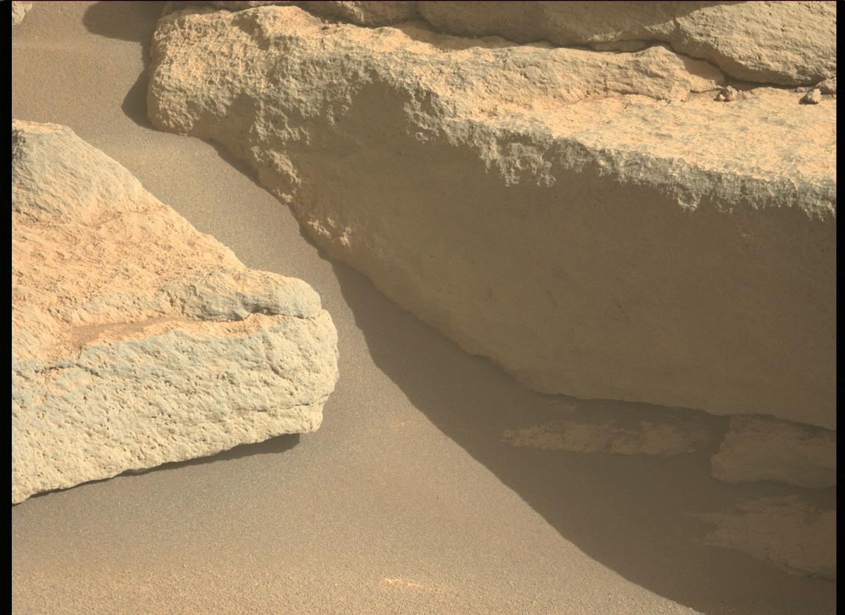 This image was taken by MCZ_LEFT onboard NASA's Mars rover Perseverance on Sol 240