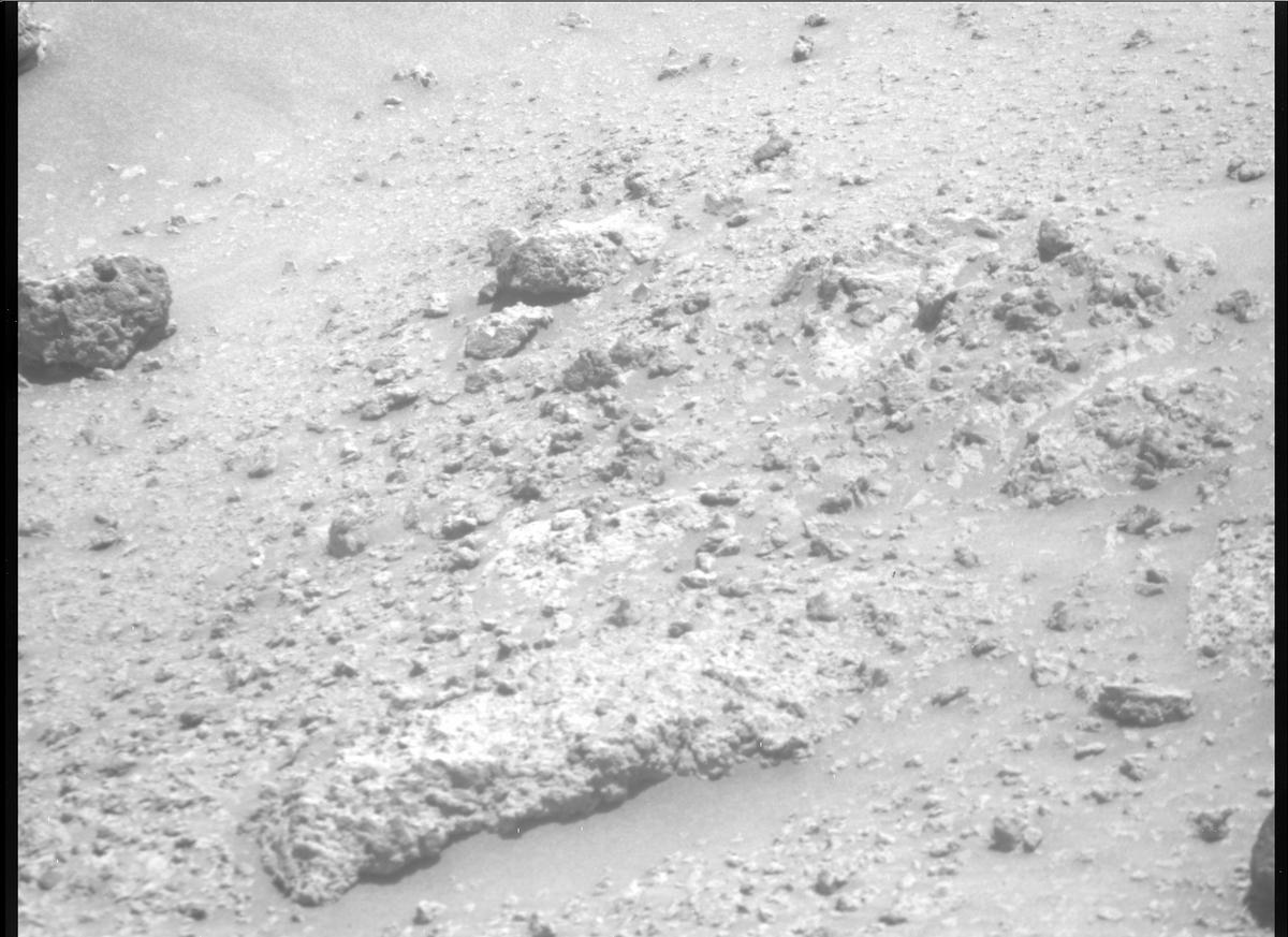This image was taken by MCZ_RIGHT onboard NASA's Mars rover Perseverance on Sol 246