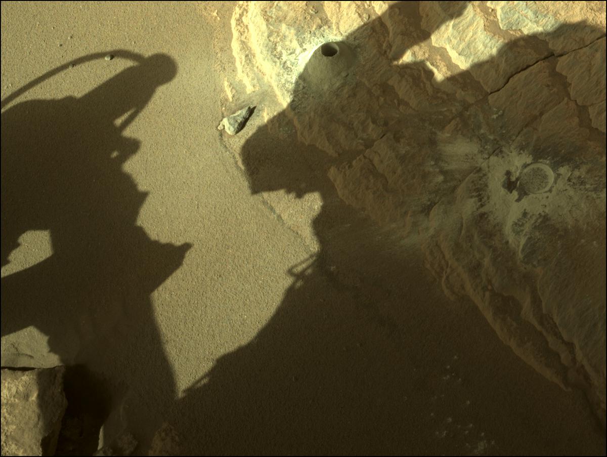 This image was taken by NAVCAM_RIGHT onboard NASA's Mars rover Perseverance on Sol 262