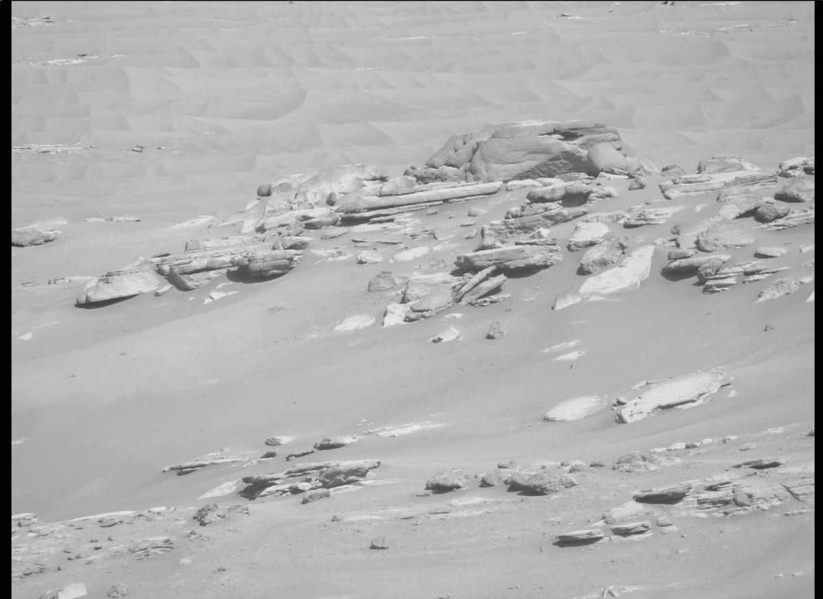 This image was taken by MCZ_RIGHT onboard NASA's Mars rover Perseverance on Sol 265