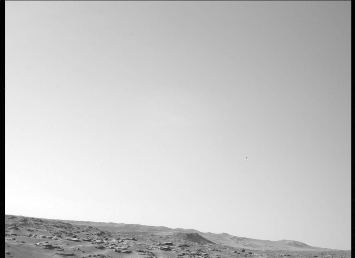 This image was taken by MCZ_RIGHT onboard NASA's Mars rover Perseverance on Sol 270