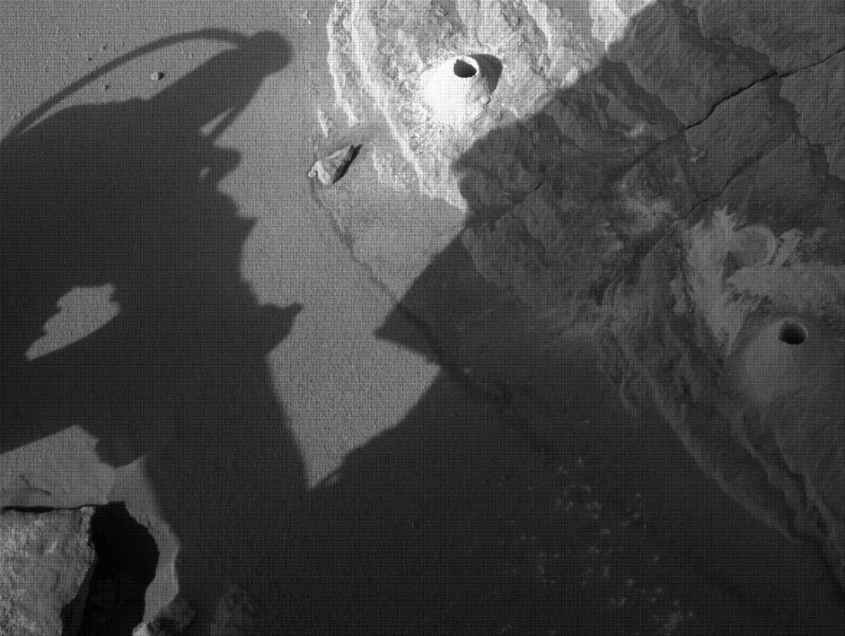 This image was taken by NAVCAM_RIGHT onboard NASA's Mars rover Perseverance on Sol 271