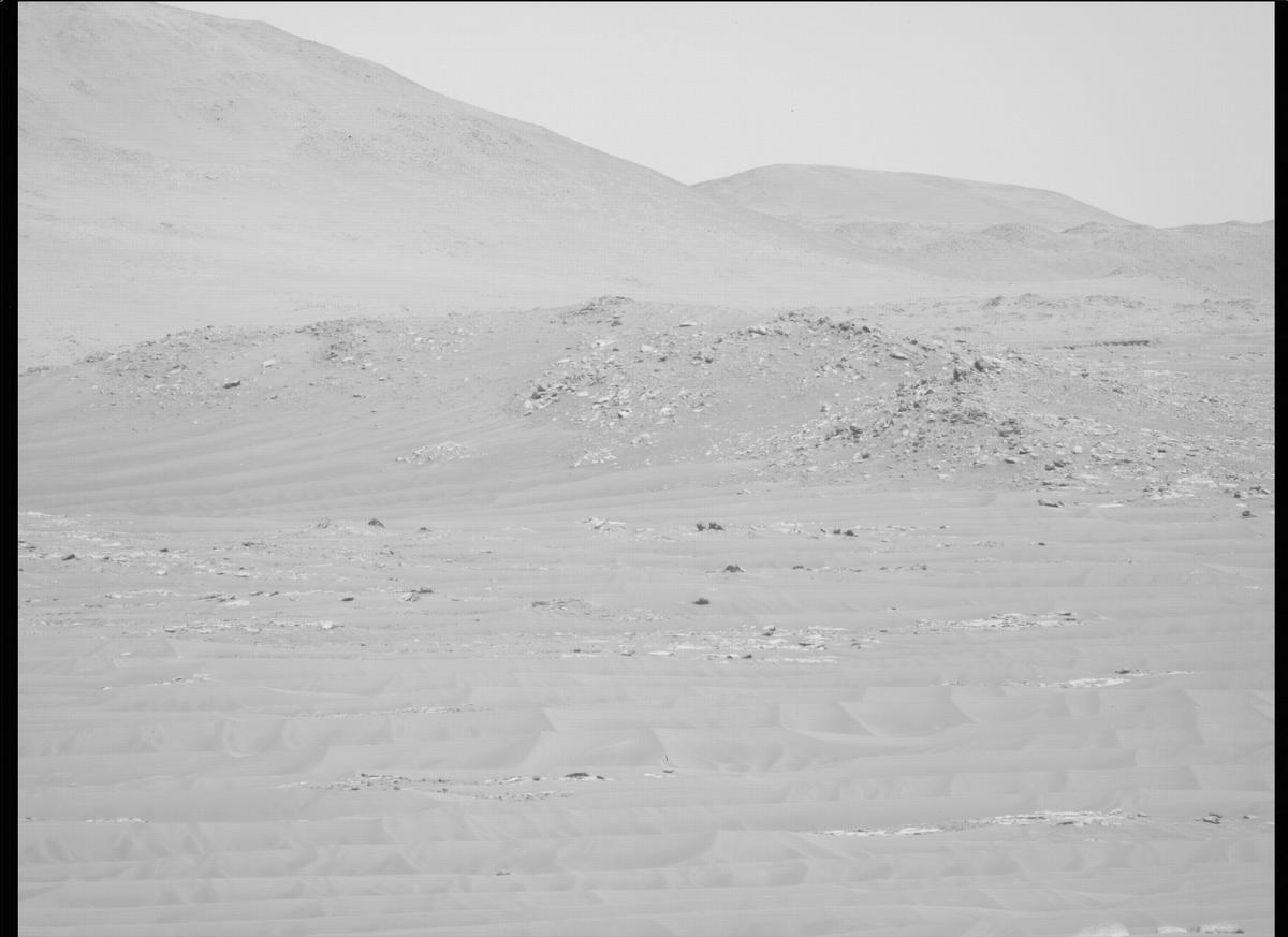 This image was taken by MCZ_LEFT onboard NASA's Mars rover Perseverance on Sol 275