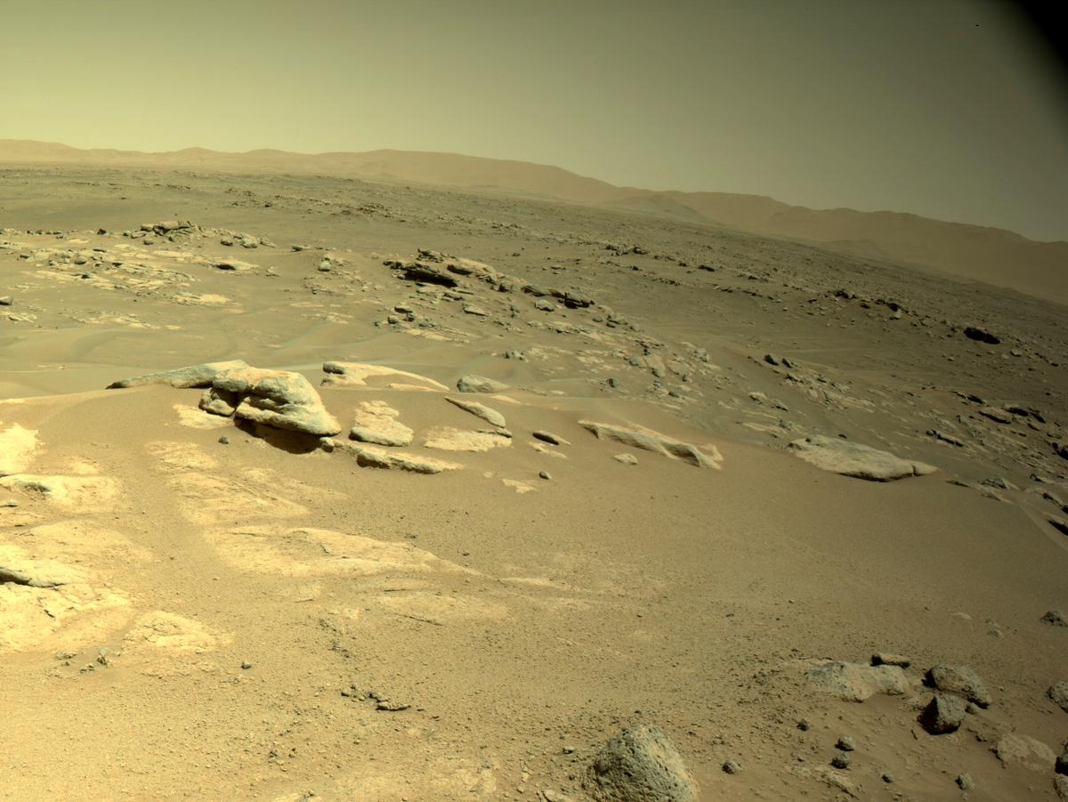 This image was taken by NAVCAM_RIGHT onboard NASA's Mars rover Perseverance on Sol 278