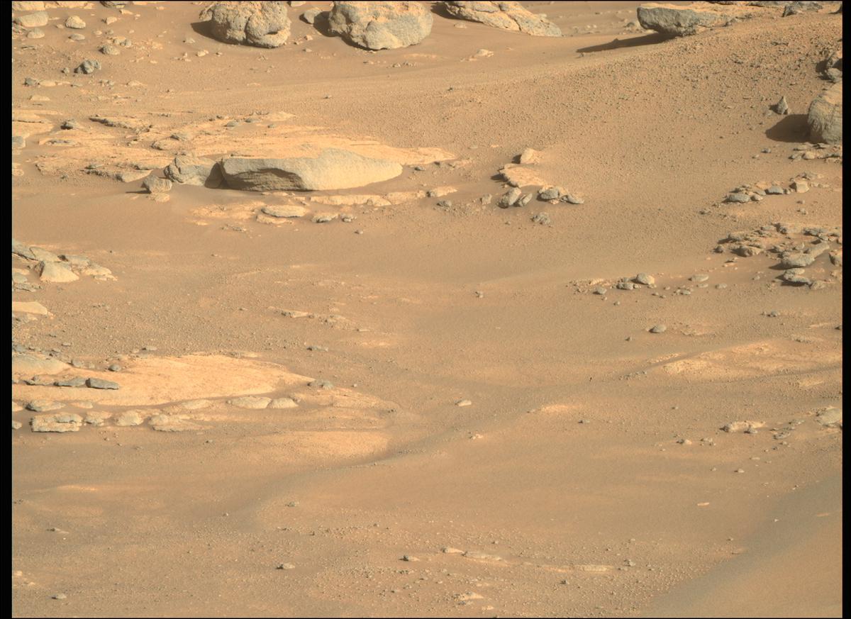 This image was taken by MCZ_RIGHT onboard NASA's Mars rover Perseverance on Sol 279