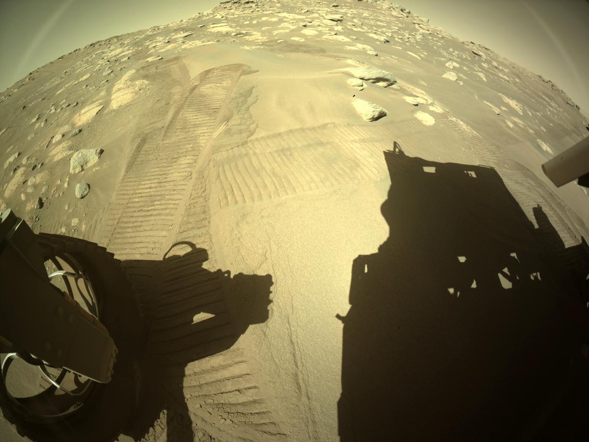 This image was taken by REAR_HAZCAM_LEFT onboard NASA's Mars rover Perseverance on Sol 281