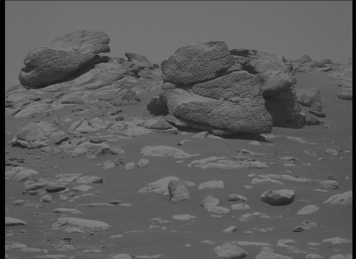 This image was taken by MCZ_LEFT onboard NASA's Mars rover Perseverance on Sol 283