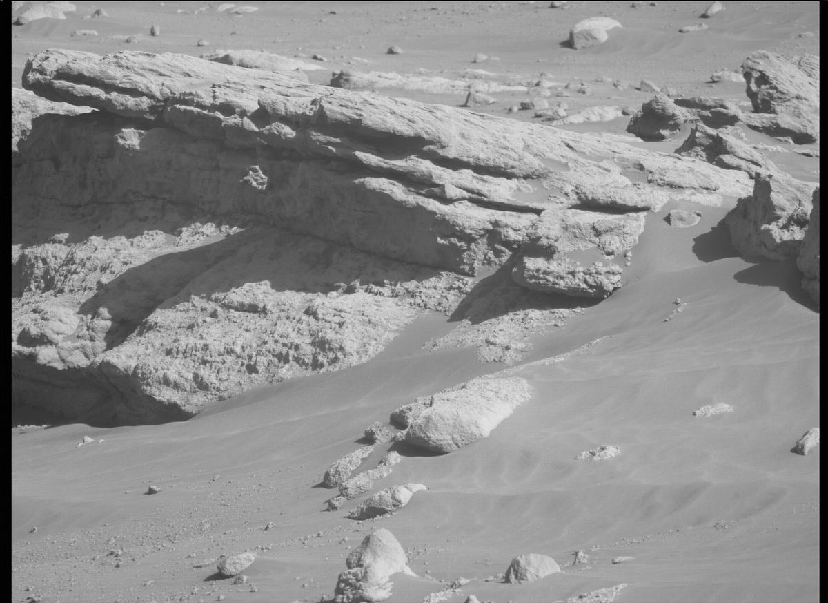 This image was taken by MCZ_LEFT onboard NASA's Mars rover Perseverance on Sol 285