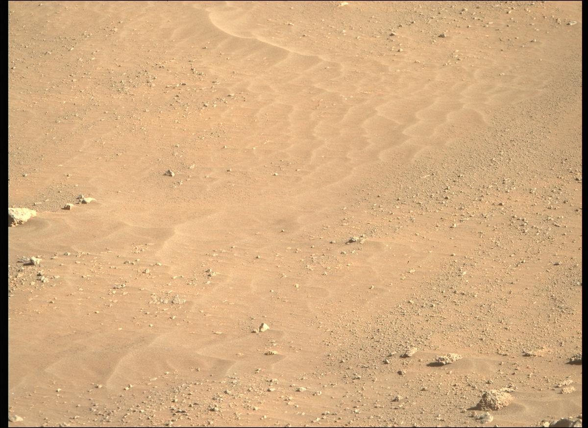 This image was taken by MCZ_RIGHT onboard NASA's Mars rover Perseverance on Sol 285