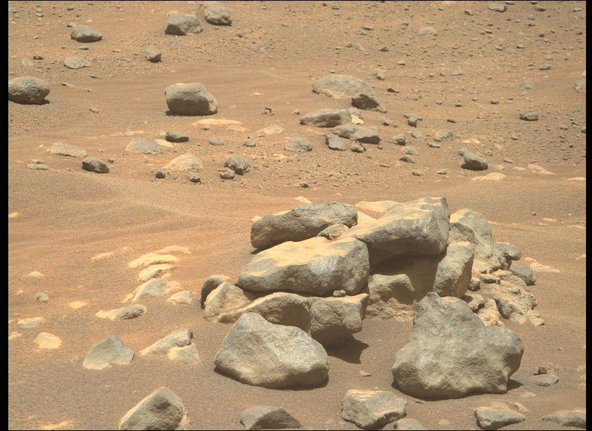 This image was taken by MCZ_RIGHT onboard NASA's Mars rover Perseverance on Sol 286