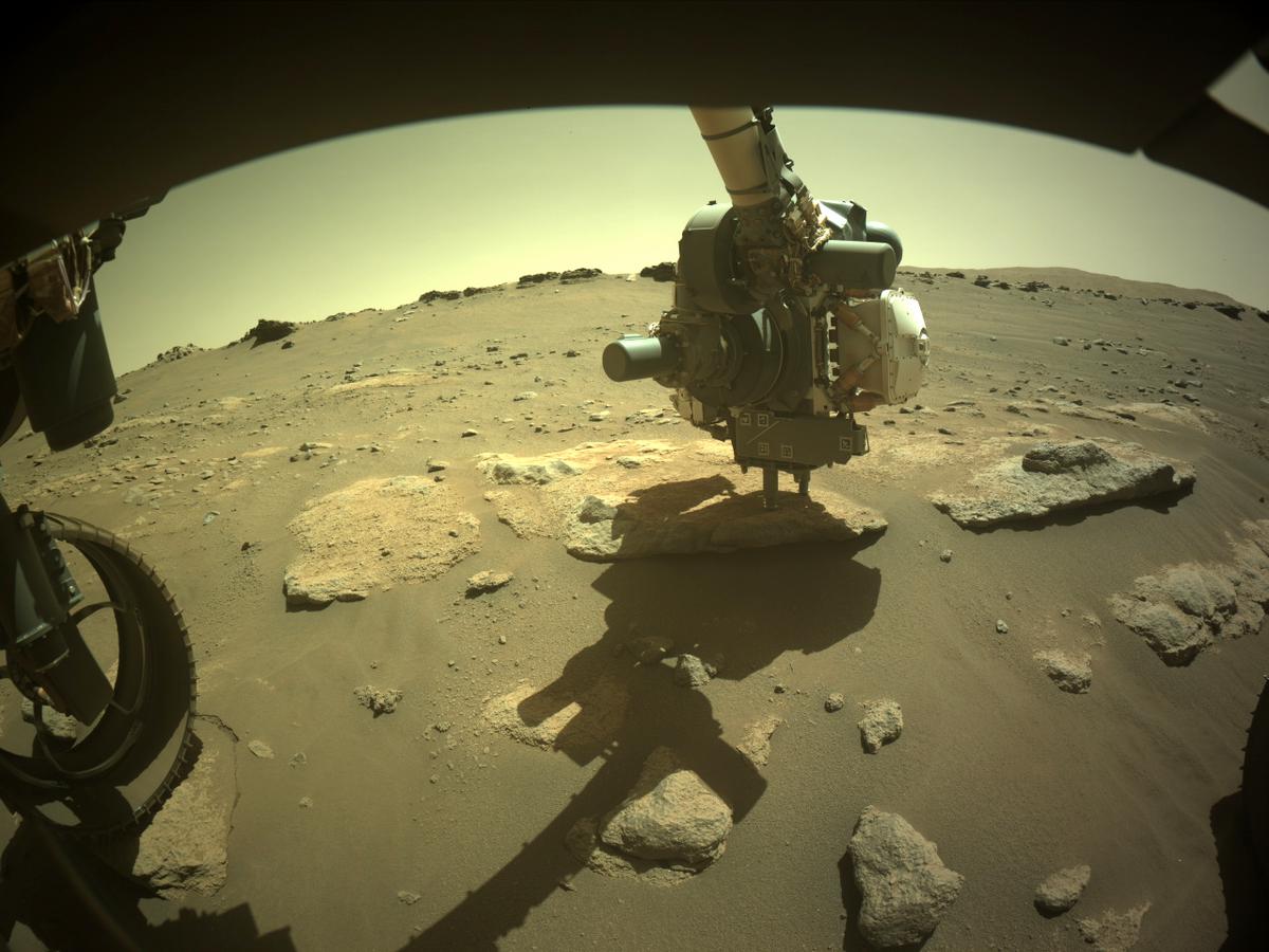 This image was taken by FRONT_HAZCAM_LEFT_A onboard NASA's Mars rover Perseverance on Sol 289