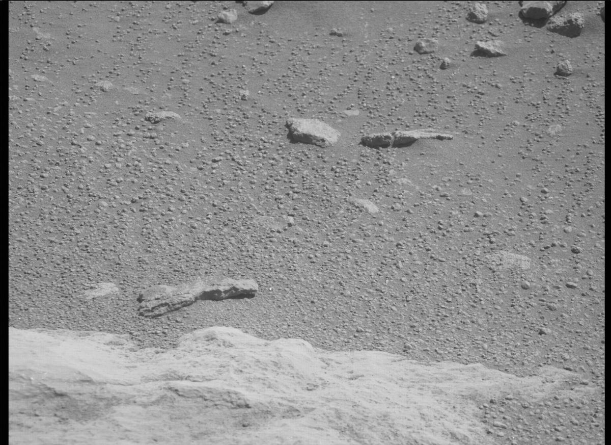 This image was taken by MCZ_RIGHT onboard NASA's Mars rover Perseverance on Sol 290