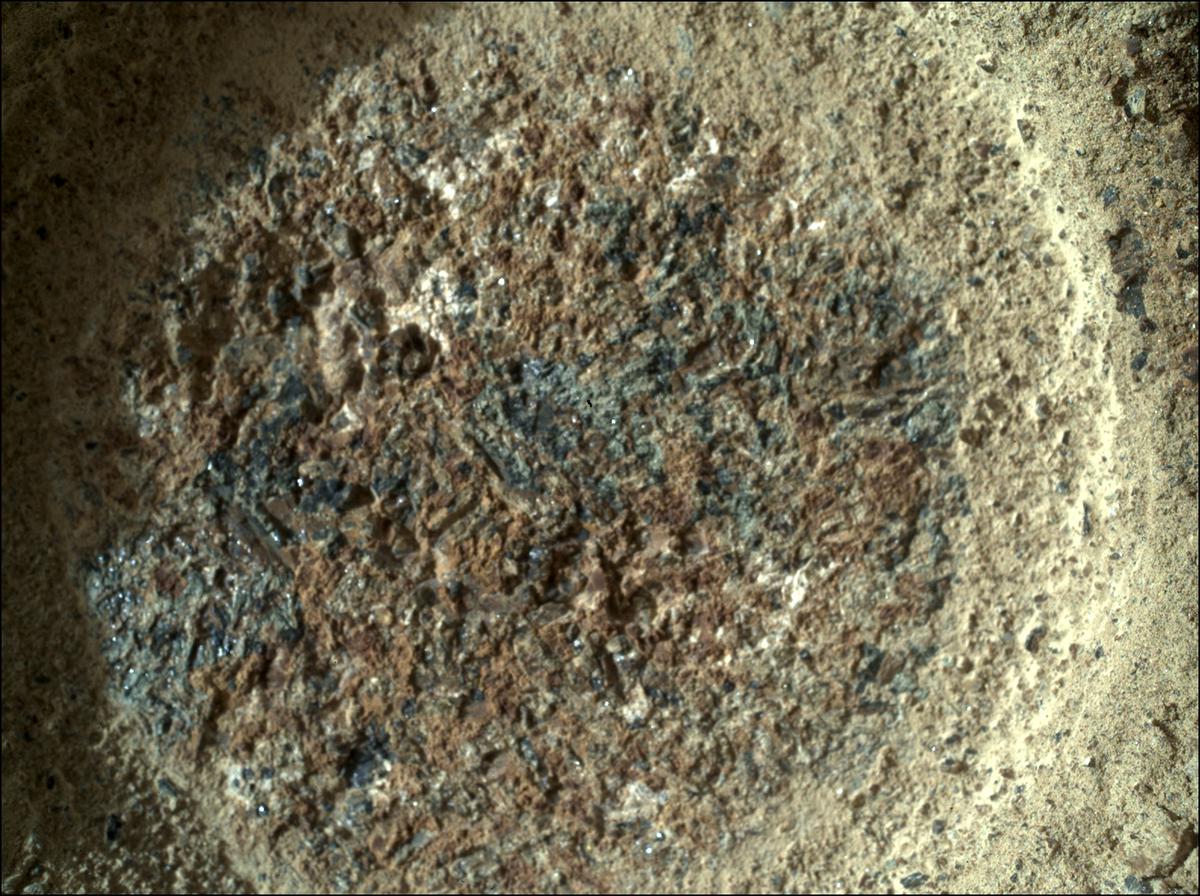 This image was taken by SHERLOC_WATSON onboard NASA's Mars rover Perseverance on Sol 292
