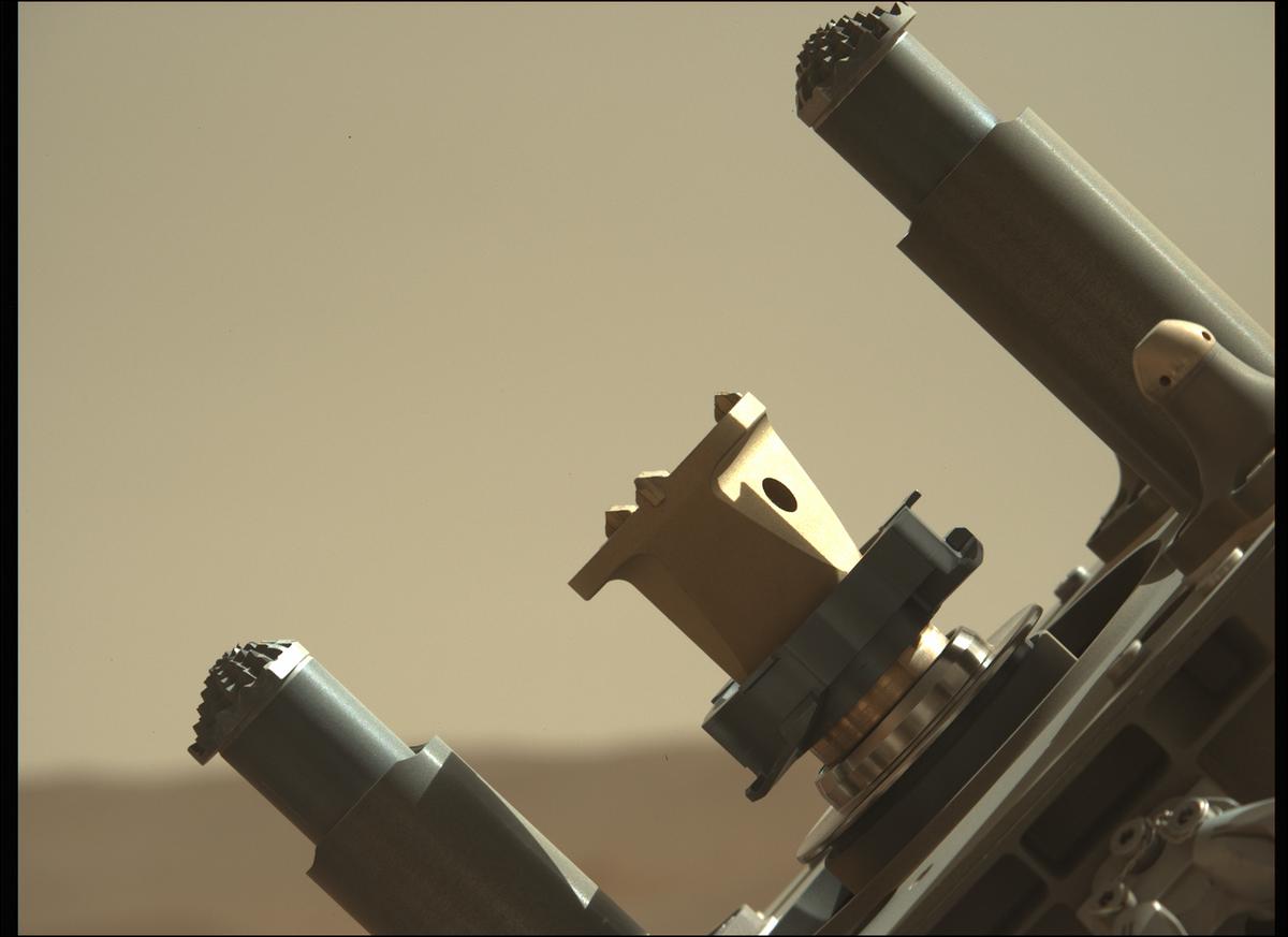 This image was taken by MCZ_LEFT onboard NASA's Mars rover Perseverance on Sol 292