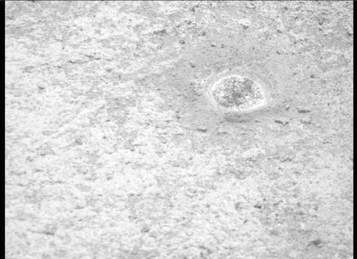 This image was taken by MCZ_RIGHT onboard NASA's Mars rover Perseverance on Sol 295