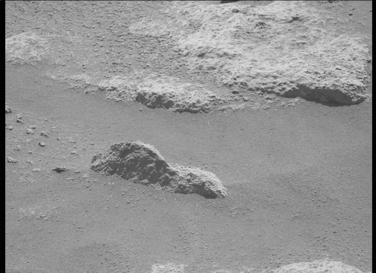 This image was taken by MCZ_LEFT onboard NASA's Mars rover Perseverance on Sol 296