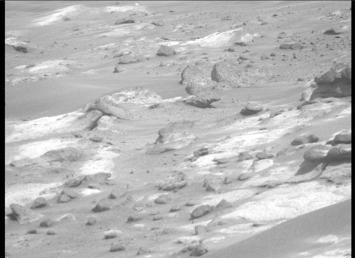 This image was taken by MCZ_RIGHT onboard NASA's Mars rover Perseverance on Sol 299