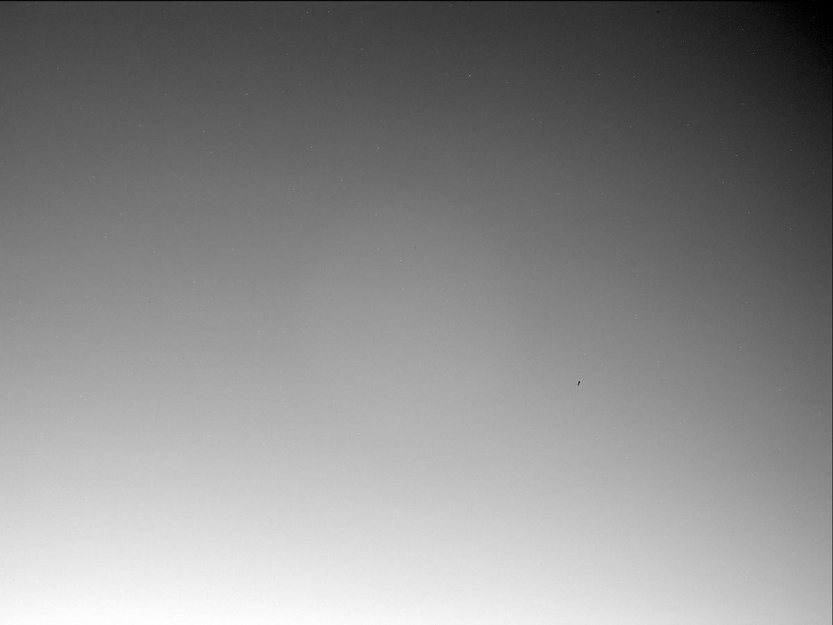 This image was taken by MCZ_RIGHT onboard NASA's Mars rover Perseverance on Sol 300