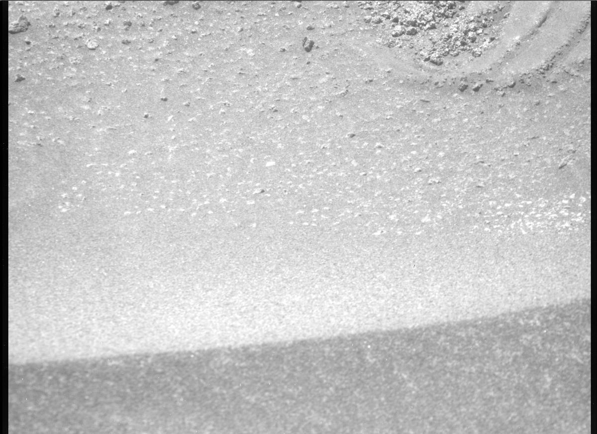 This image was taken by MCZ_RIGHT onboard NASA's Mars rover Perseverance on Sol 302