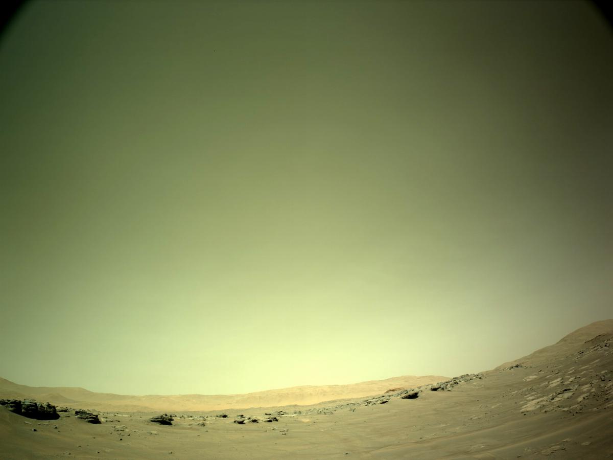 This image was taken by NAVCAM_LEFT onboard NASA's Mars rover Perseverance on Sol 304