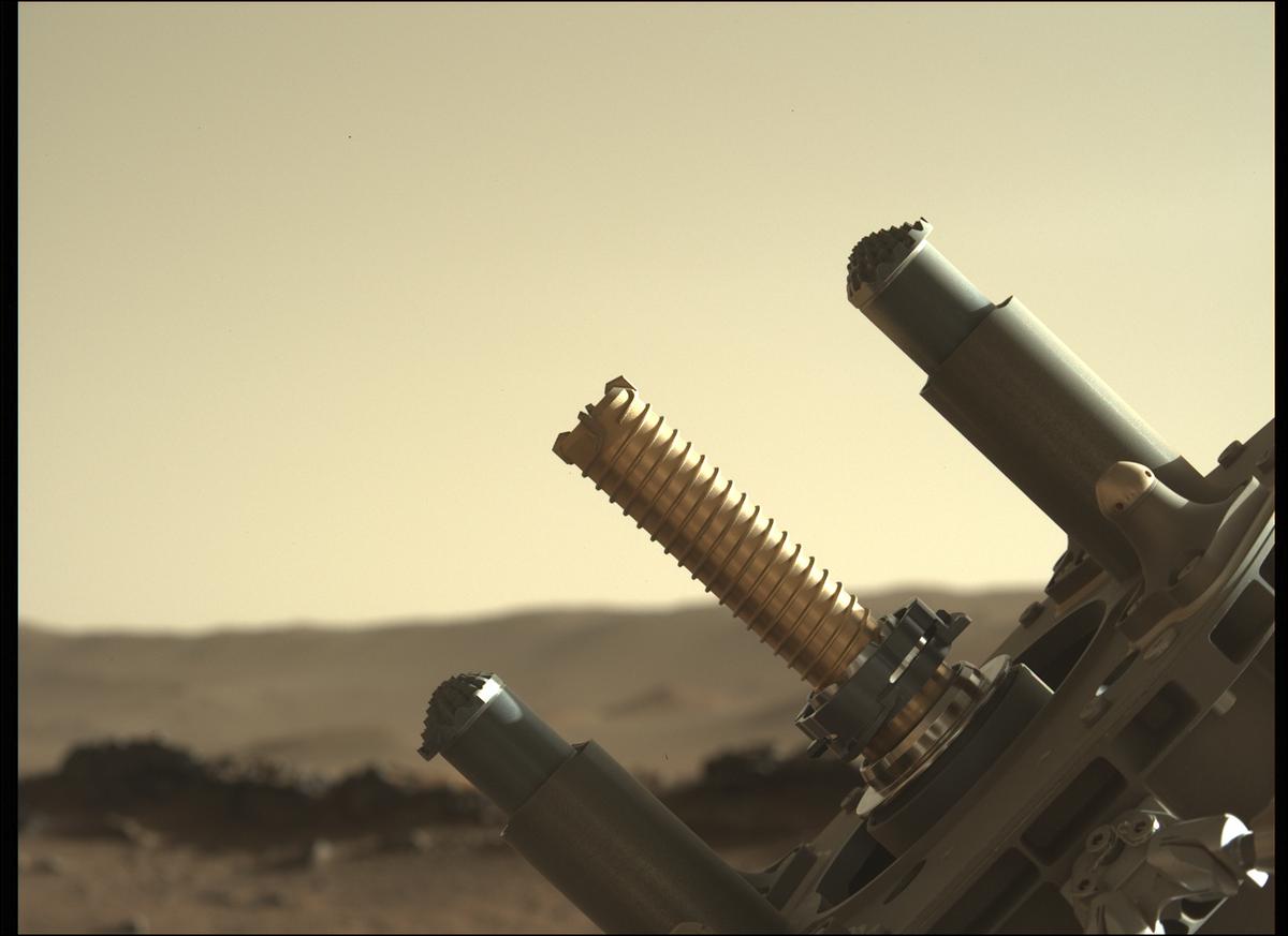 This image was taken by MCZ_LEFT onboard NASA's Mars rover Perseverance on Sol 306