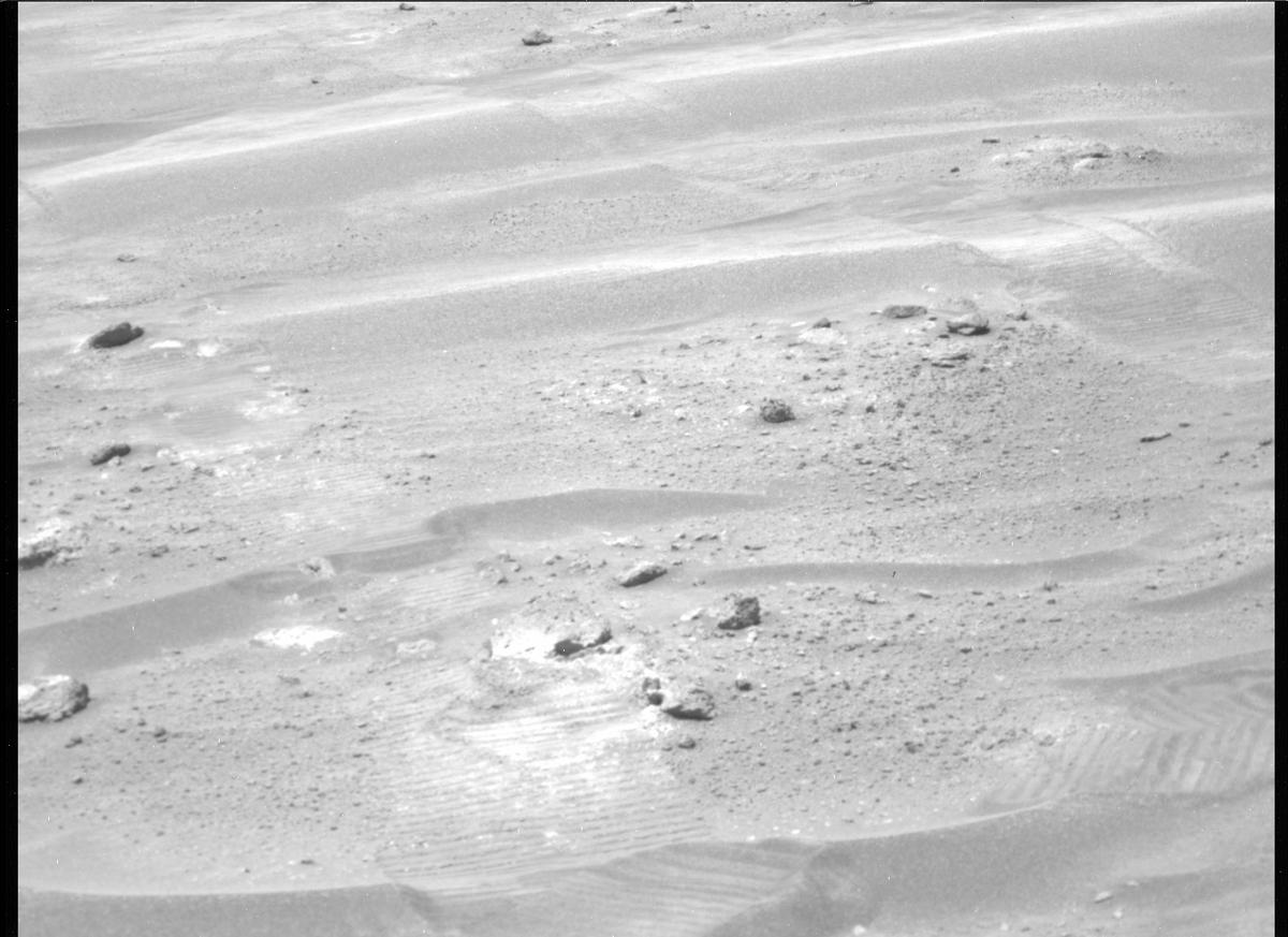 This image was taken by MCZ_RIGHT onboard NASA's Mars rover Perseverance on Sol 308