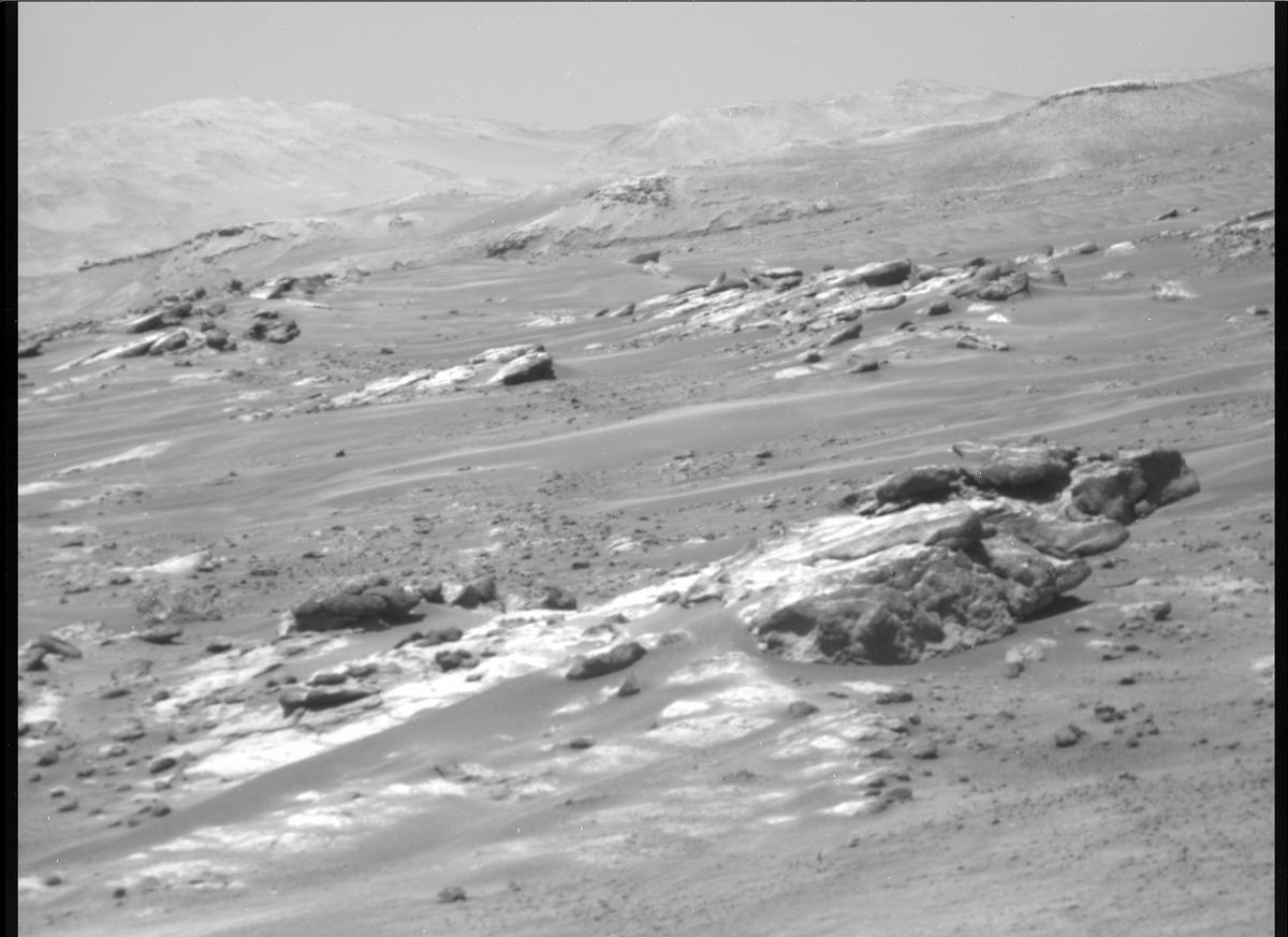 This image was taken by MCZ_RIGHT onboard NASA's Mars rover Perseverance on Sol 308