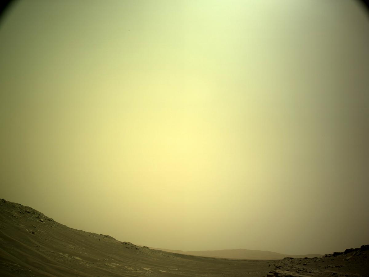 This image was taken by NAVCAM_LEFT onboard NASA's Mars rover Perseverance on Sol 316