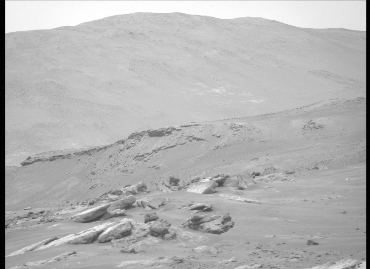 This image was taken by MCZ_LEFT onboard NASA's Mars rover Perseverance on Sol 316