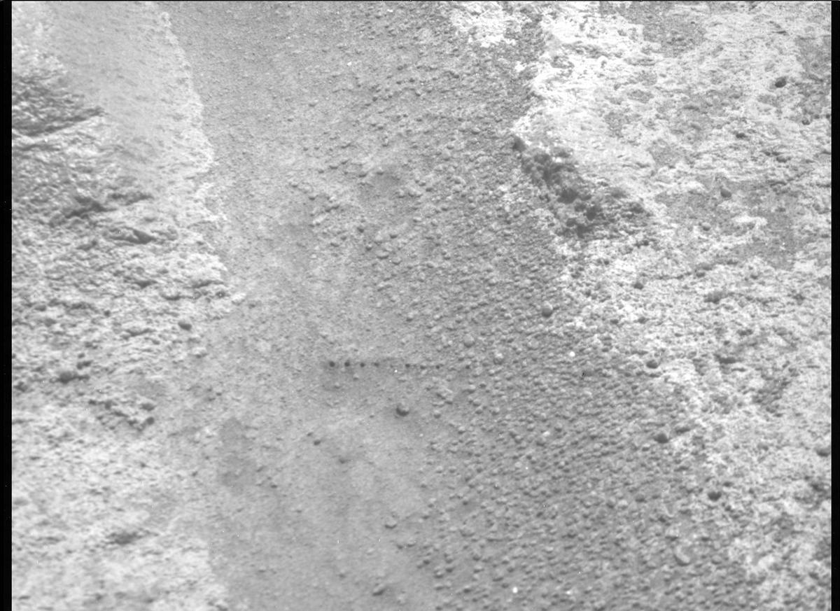 This image was taken by MCZ_RIGHT onboard NASA's Mars rover Perseverance on Sol 319