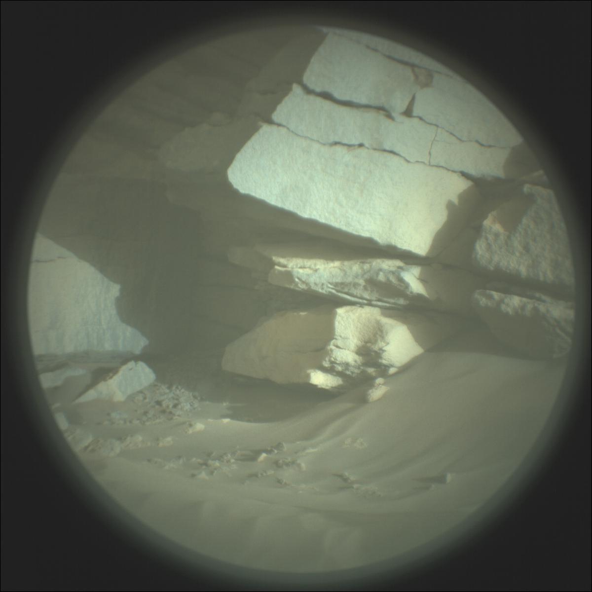 This image was taken by SUPERCAM_RMI onboard NASA's Mars rover Perseverance on Sol 320