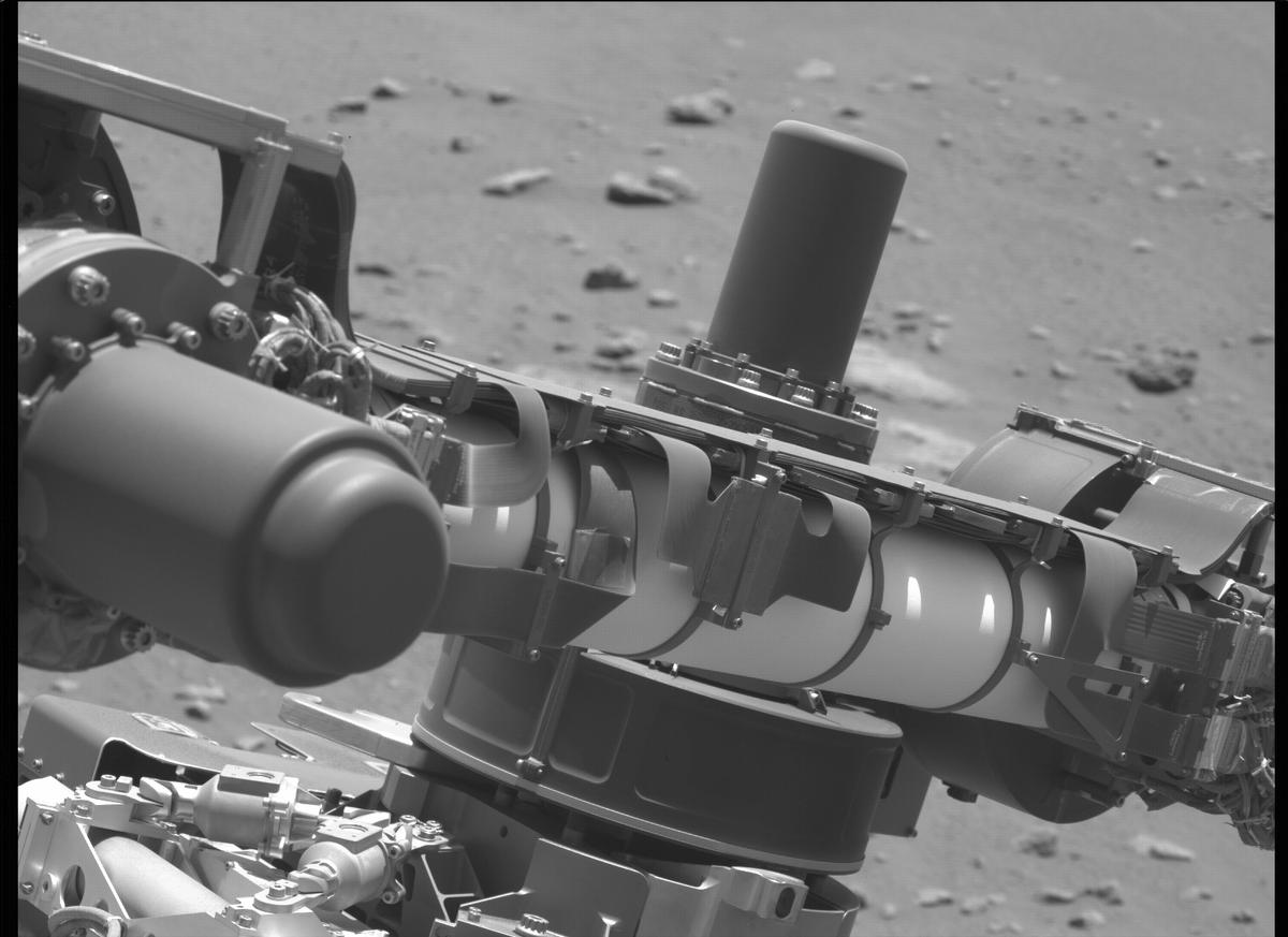 This image was taken by MCZ_LEFT onboard NASA's Mars rover Perseverance on Sol 320