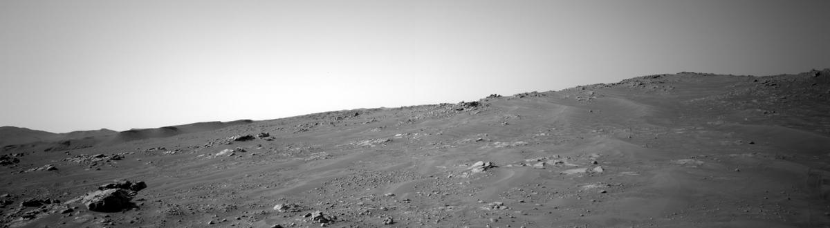 This image was taken by NAVCAM_LEFT onboard NASA's Mars rover Perseverance on Sol 322