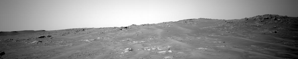 This image was taken by NAVCAM_LEFT onboard NASA's Mars rover Perseverance on Sol 323