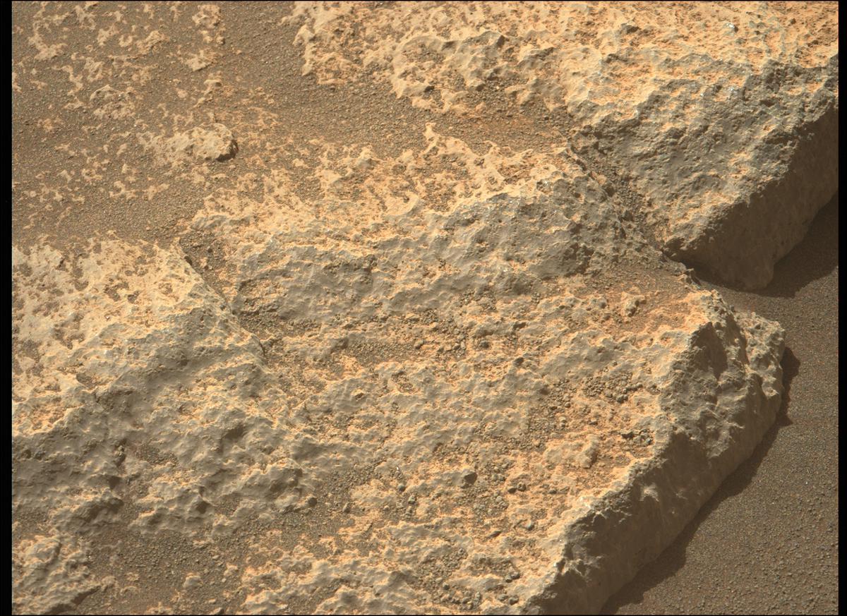 This image was taken by MCZ_LEFT onboard NASA's Mars rover Perseverance on Sol 324