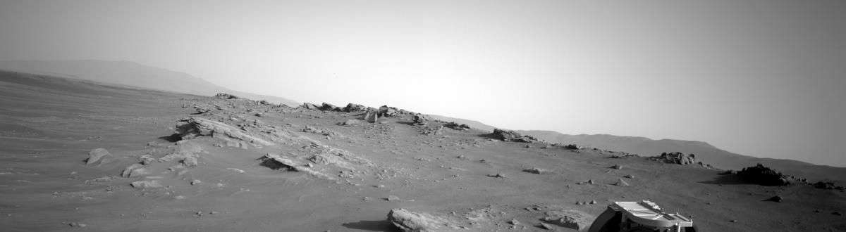 This image was taken by NAVCAM_LEFT onboard NASA's Mars rover Perseverance on Sol 325