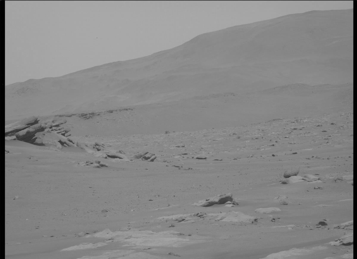 This image was taken by MCZ_LEFT onboard NASA's Mars rover Perseverance on Sol 328