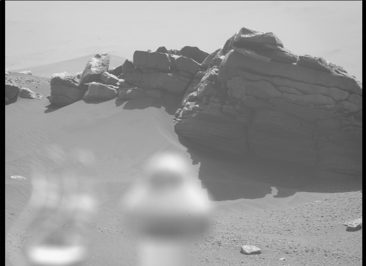 This image was taken by MCZ_LEFT onboard NASA's Mars rover Perseverance on Sol 333