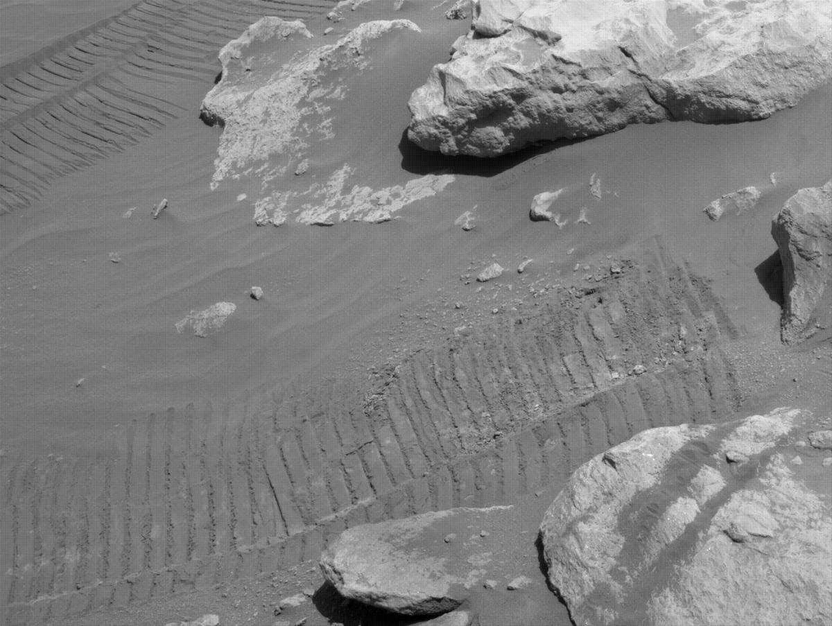 This image was taken by NAVCAM_LEFT onboard NASA's Mars rover Perseverance on Sol 334