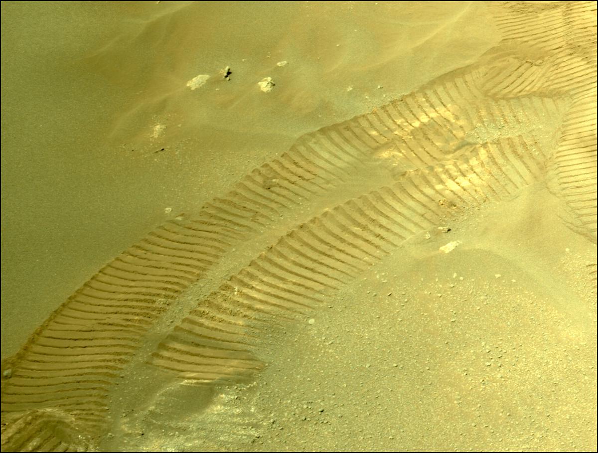 This image was taken by NAVCAM_LEFT onboard NASA's Mars rover Perseverance on Sol 334